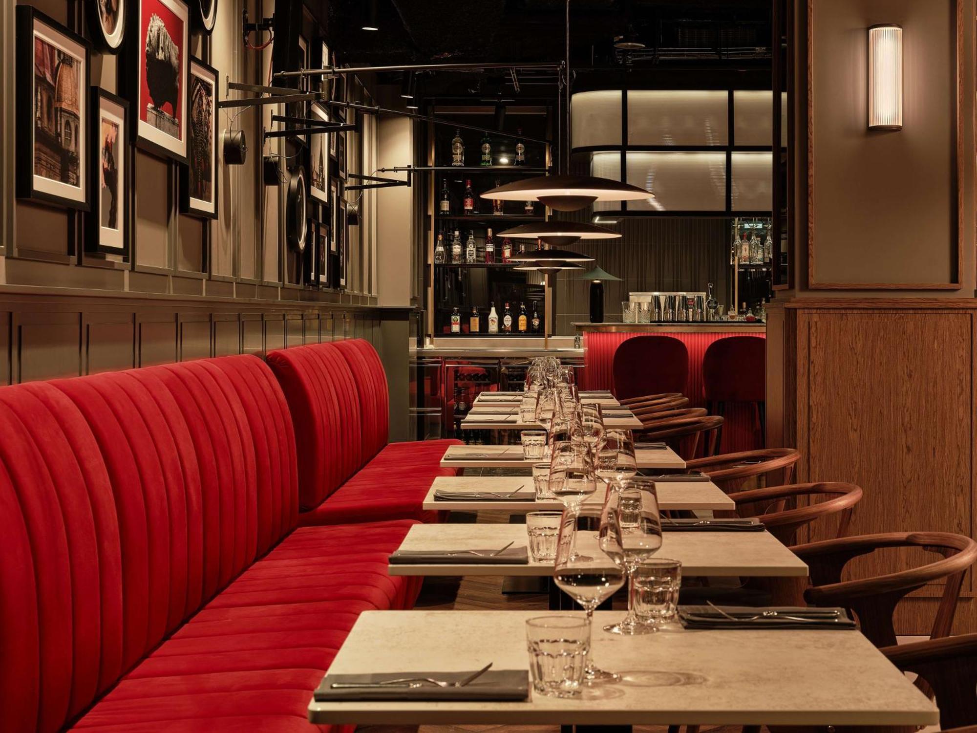 Radisson Red Hotel & Radisson Red Apartments, Krakow Ngoại thất bức ảnh