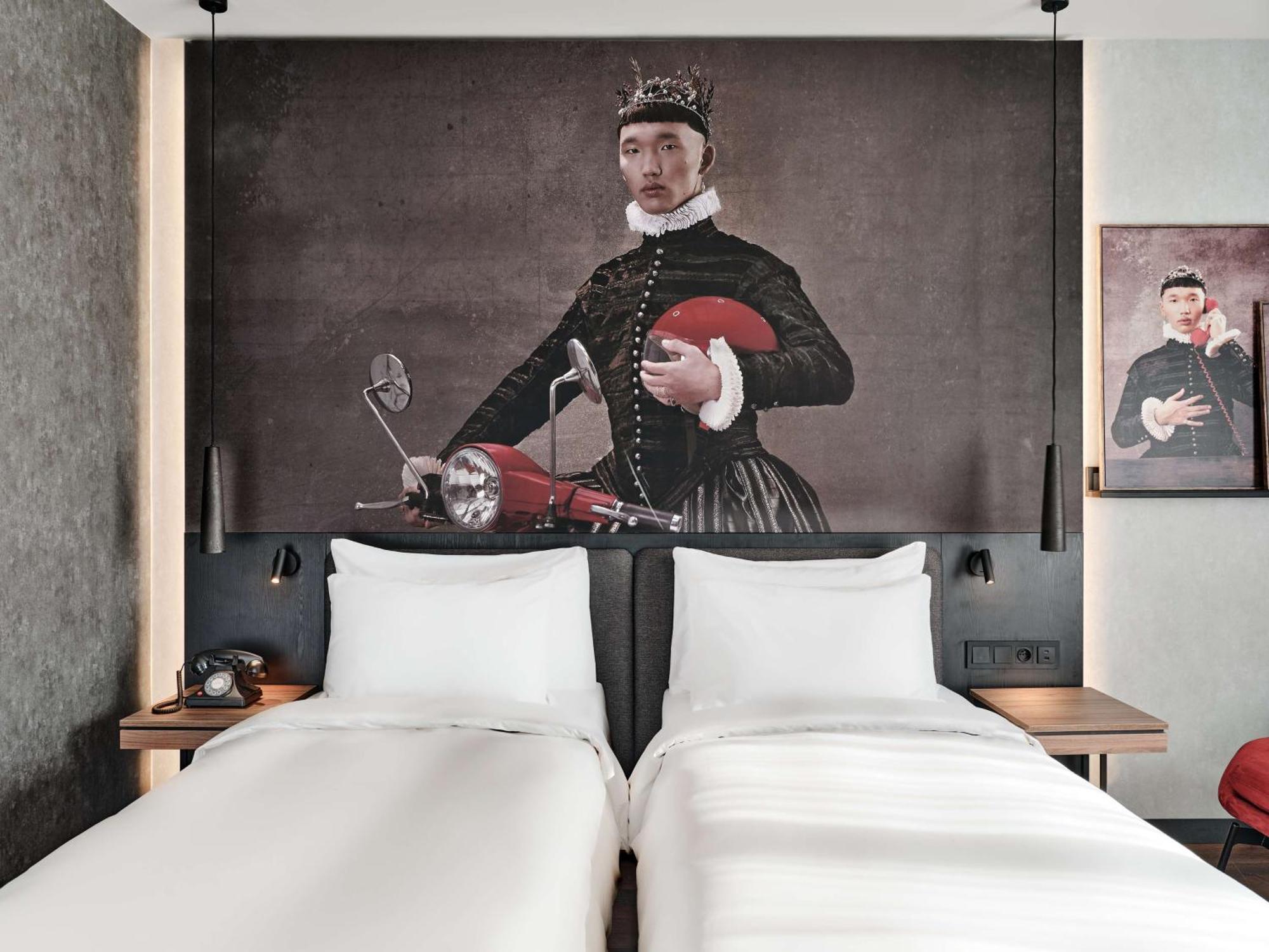 Radisson Red Hotel & Radisson Red Apartments, Krakow Ngoại thất bức ảnh
