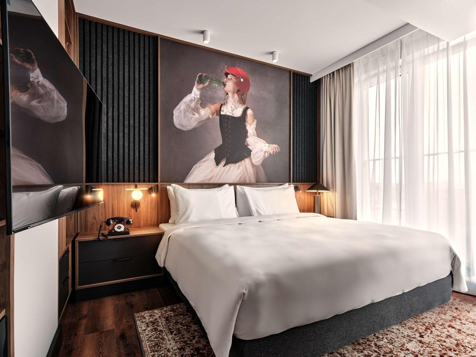 Radisson Red Hotel & Radisson Red Apartments, Krakow Ngoại thất bức ảnh