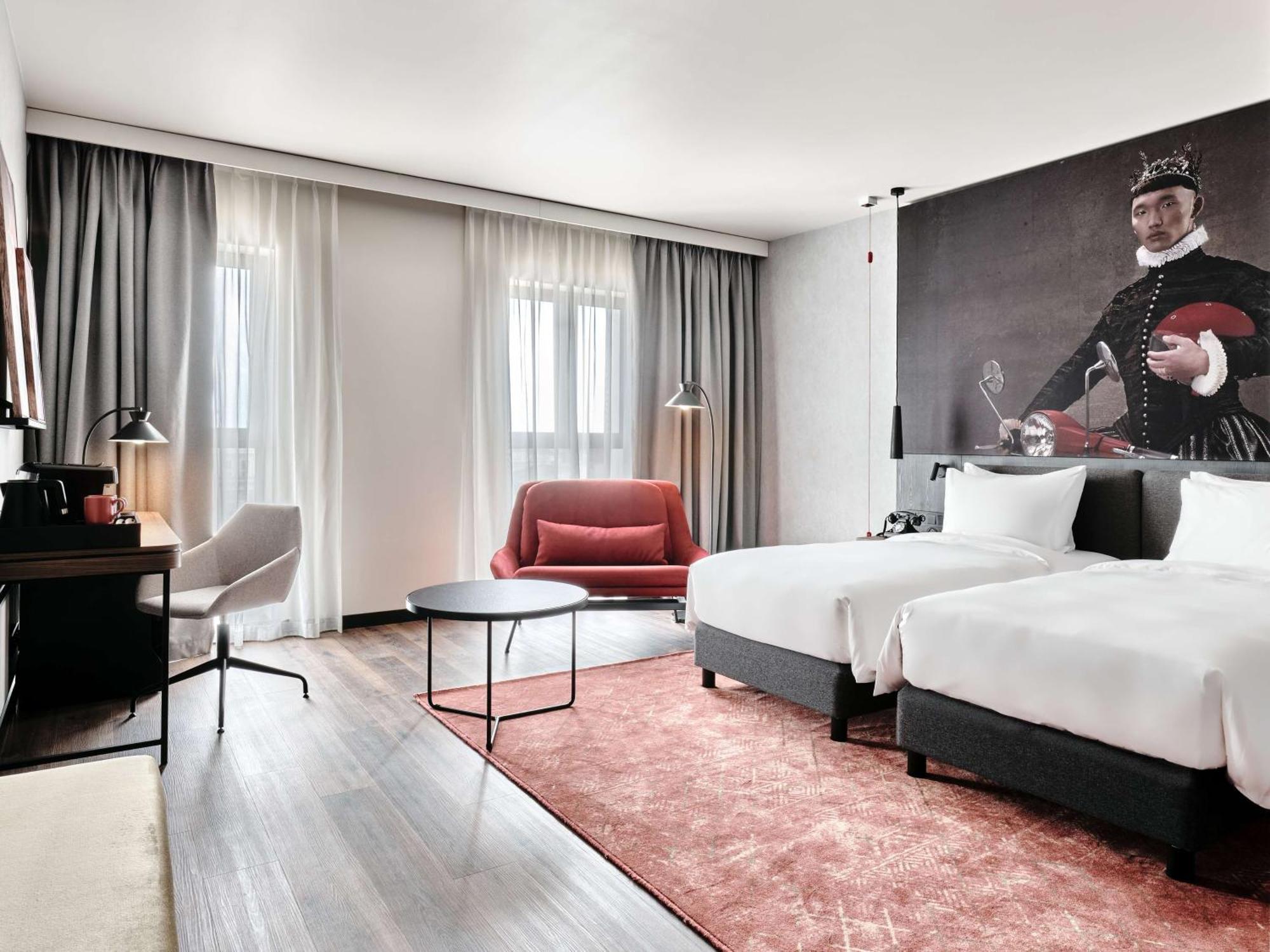 Radisson Red Hotel & Radisson Red Apartments, Krakow Ngoại thất bức ảnh