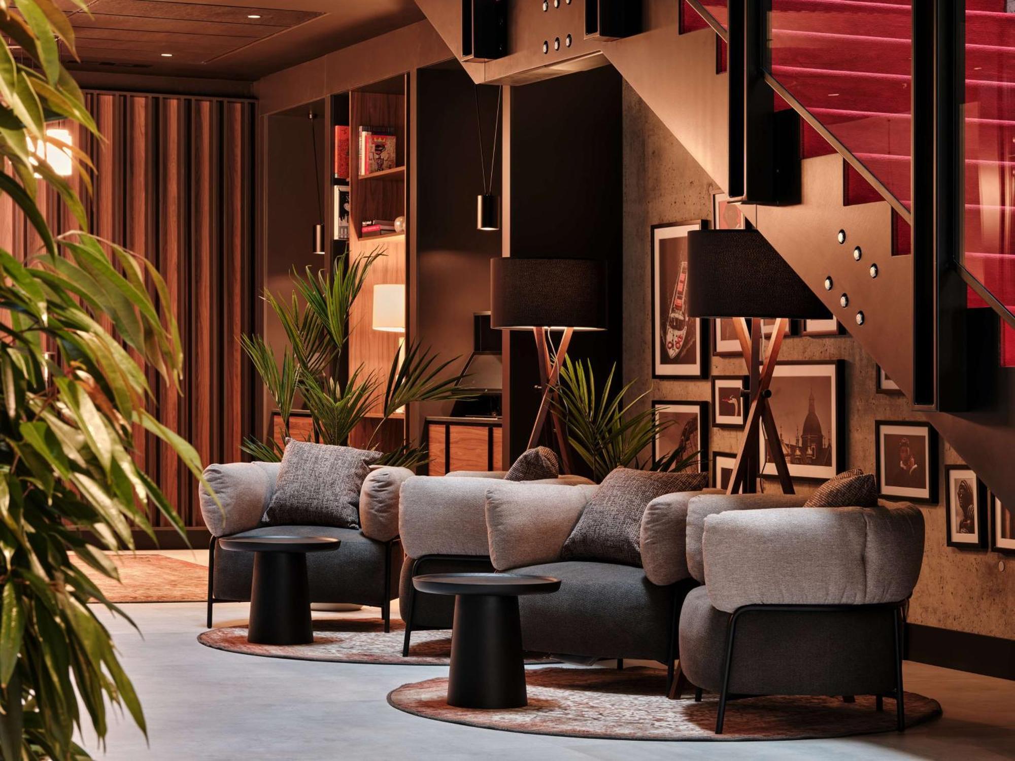 Radisson Red Hotel & Radisson Red Apartments, Krakow Ngoại thất bức ảnh